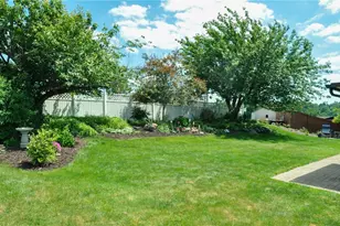 4048 Briarwood Dr, Hempfield Township, PA 15601 - Photo 41