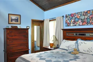4048 Briarwood Dr, Hempfield Township, PA 15601 - Photo 21