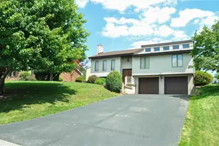 4048 Briarwood Dr, Hempfield Township, PA 15601 - Photo 49
