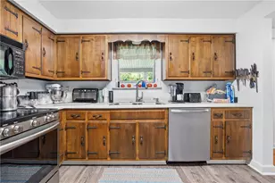 164 Heather Dr, Twp of But NW, PA 16001 - Photo 7