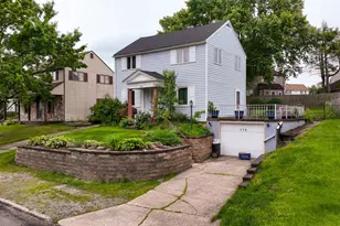 538 Independence Dr, Clairton, PA 15025 - Photo 3