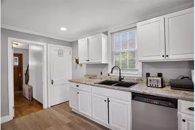 1345 Washington Pike, Collier Township, PA 15017 - Photo 17