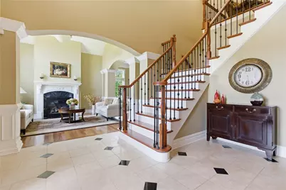 2114 N Villa Ct, Hampton, PA 15044 - Photo 11