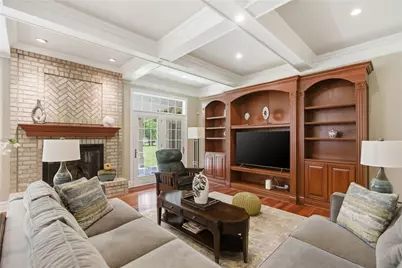 2114 N Villa Ct, Hampton, PA 15044 - Photo 27