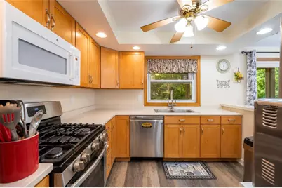 308 Shadow Wood Ct, Trafford, PA 15085 - Photo 5