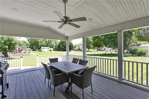 16 Aylesworth Way, Liberty Township, PA 16127 - Photo 31