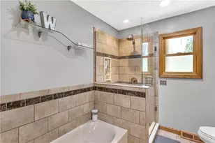 16 Aylesworth Way, Liberty Township, PA 16127 - Photo 21