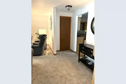 174 Woodstone Ln, New Kensington, PA 15068 - Photo 5