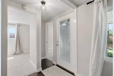 302 3rd St, Oakdale, PA 15071 - Photo 5