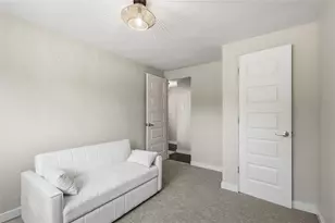 302 3rd St, Oakdale, PA 15071 - Photo 11