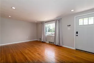 1735 Norsen Dr, Scott Township, PA 15243 - Photo 5