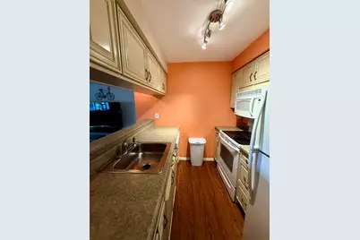 1001 Grandview Ave #508, Bridgeville, PA 15017 - Photo 5