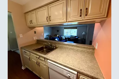 1001 Grandview Ave #508, Bridgeville, PA 15017 - Photo 3