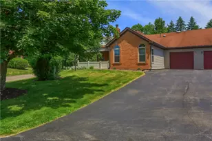 21 Ashford Dr, Cranberry Township, PA 16066 - Photo 5