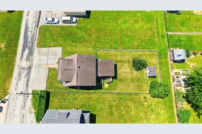 11 Highland Ave, Mount Pleasant Township, PA 15666 - Photo 9