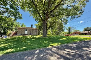 121 Kemar Dr, Summit Township, PA 16002 - Photo 29