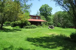 2092 Henderson Ave, Chartiers, PA 15301 - Photo 3