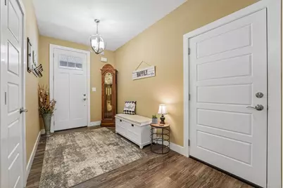549 Landing Court, Washington Township, PA 15613 - Photo 5