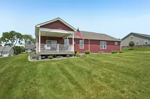 549 Landing Ct, Washington Township, PA 15613 - Photo 37