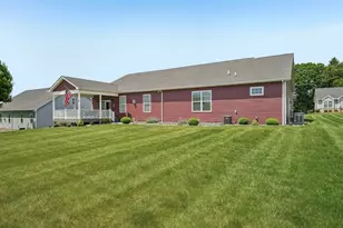 549 Landing Ct, Washington Township, PA 15613 - Photo 35