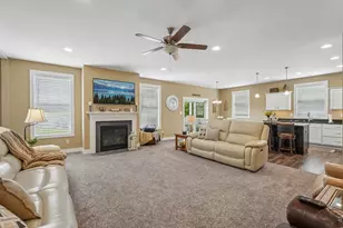 549 Landing Ct, Washington Township, PA 15613 - Photo 11