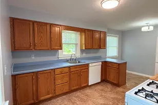 721 Tidball Ave, Grove City Boro, PA 16127 - Photo 3