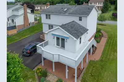 5 Kalyn Ct, Penn Twp, PA 15642 - Photo 3
