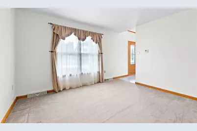 5 Kalyn Ct, Penn Twp, PA 15642 - Photo 9