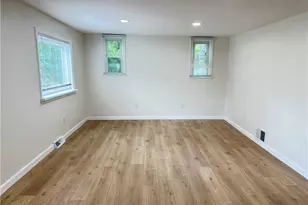 3718 W 7th Ave, West Mayfield, PA 15010 - Photo 5
