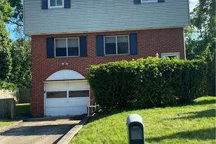 247 Golden Gate Dr, Oakmont, PA 15147 - Photo 1