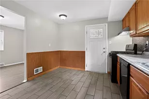 247 Golden Gate Dr, Oakmont, PA 15147 - Photo 15