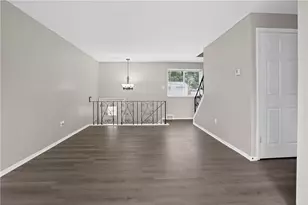 247 Golden Gate Dr, Oakmont, PA 15147 - Photo 9