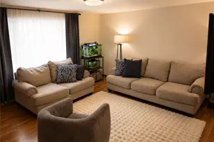 146 Gaymor Dr, Ross Twp, PA 15214 - Photo 3