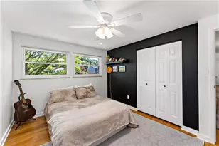 1040 Cork Dr, Bethel Park, PA 15102 - Photo 15
