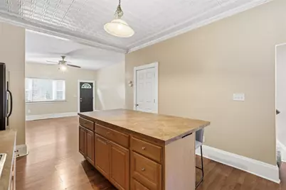 31 Eleanor St, Pittsburgh, PA 15203 - Photo 9