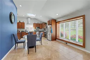 3466 Ridgewood Dr, Pittsburgh, PA 15235 - Photo 3