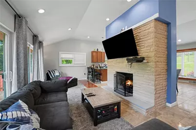 3466 Ridgewood Dr, Pittsburgh, PA 15235 - Photo 5