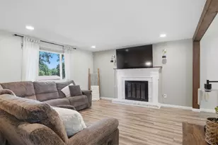 719 Skyview Dr, Cranberry Township, PA 16066 - Photo 9