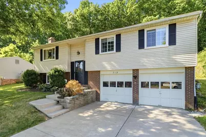 719 Skyview Dr, Cranberry Township, PA 16066 - Photo 3