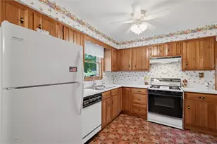 113 Westview Dr, Twp of But SW, PA 16001 - Photo 11