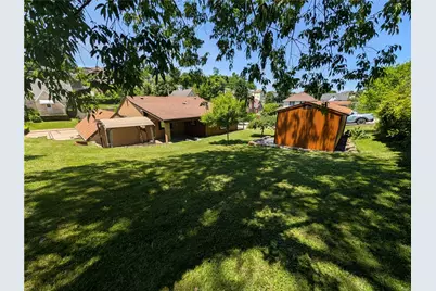 1300 Leeds Ave, Monessen, PA 15062 - Photo 25