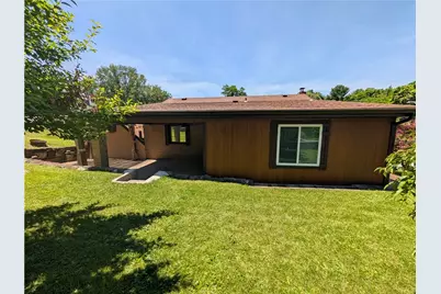 1300 Leeds Ave, Monessen, PA 15062 - Photo 23