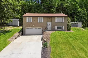 38 Lynncrest Cir, Cecil, PA 15321 - Photo 1