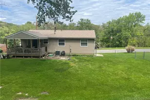 512 Malabar Dr, Pittsburgh, PA 15239 - Photo 9