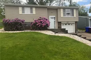 512 Malabar Dr, Pittsburgh, PA 15239 - Photo 1