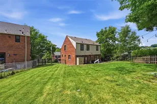331 Atlanta Dr, Pittsburgh, PA 15228 - Photo 39