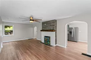 617 Argonne Blvd, Ellwood City, PA 16117 - Photo 9