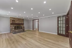 112 Marshall Dr, Pittsburgh, PA 15228 - Photo 9