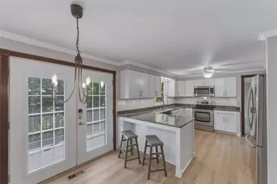 112 Marshall Dr, Pittsburgh, PA 15228 - Photo 5