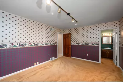 120 Mont Rd, Center Township, PA 16001 - Photo 21